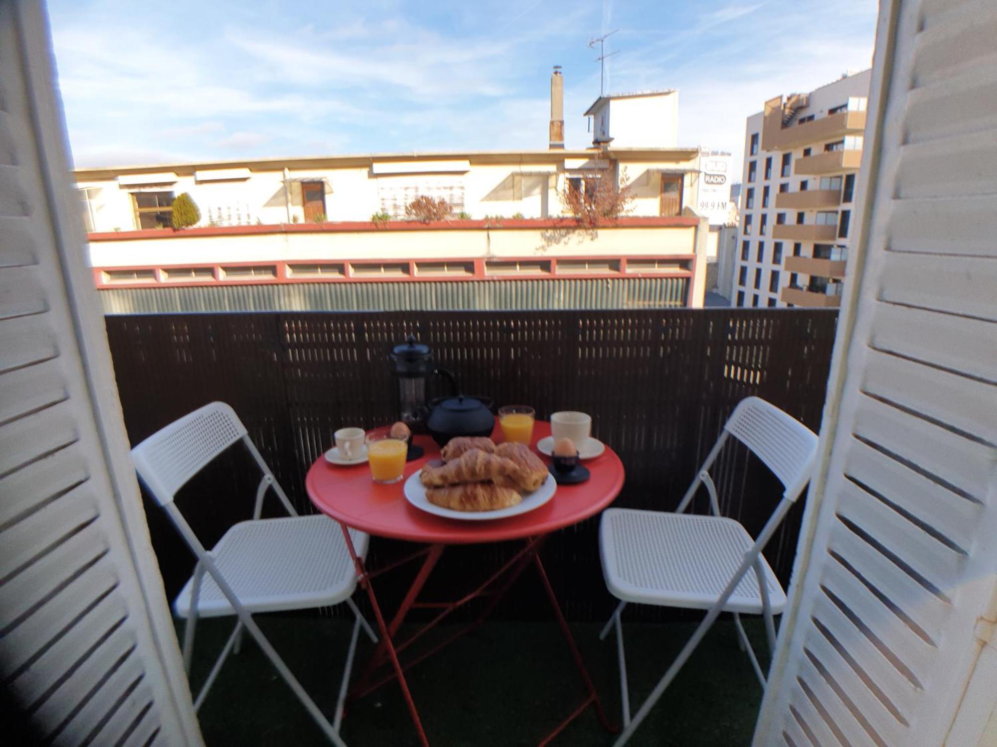 Amazing Apartment A Stone'S Throw From The City Of Lights - Paris Clichy Exterior photo